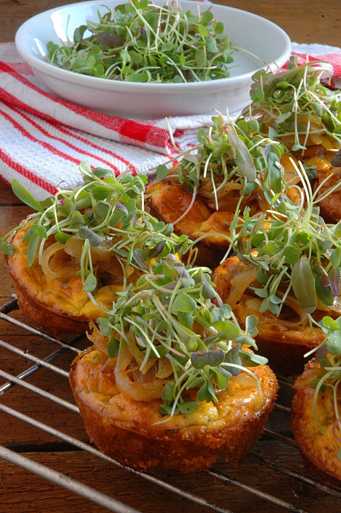 Mini Savory Cheesecakes with Roasted Onion 11 680x1024 Mini Savory Cheesecakes with Caramelized Onions