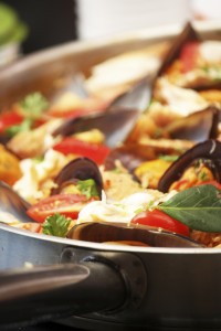 Spicy Paella from the West Coast with mussels and angelfish! spicy Paella