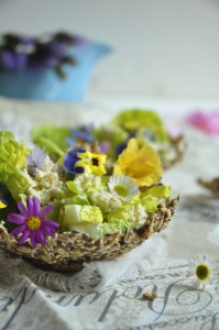 Edible Flowers and Salad bowls Edible Flowers