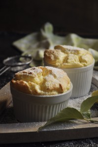 Soufflé with yogurt and hints of lemon Soufflé