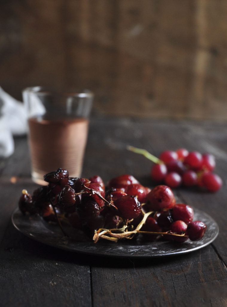 Goats cheese Crostini with roasted Grapes
